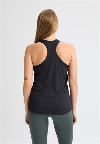 Röhnisch motion racerback