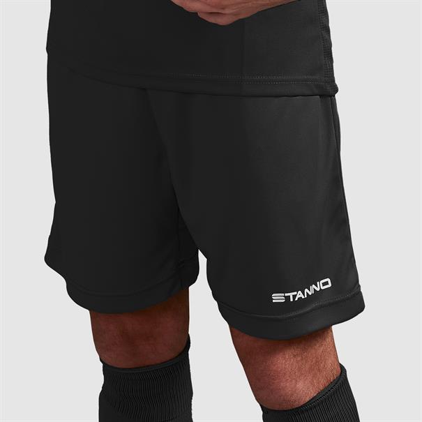 Stanno field short
